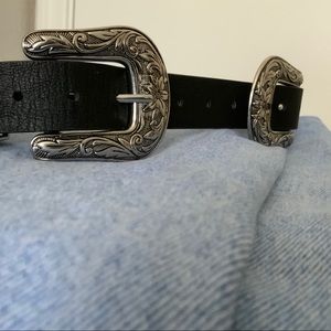 Double buckle belt